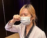 眼前常出現黑點、髮絲？醫示警「恐患這病」：嚴重會失明