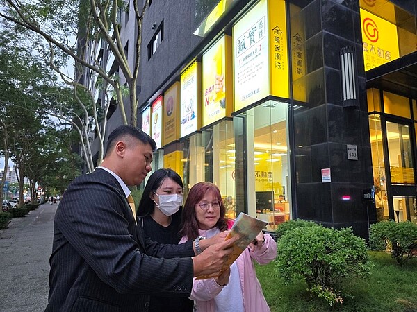 永慶不動產許瑞祥對已知房屋資訊都誠實告知客戶、不隱瞞,讓客戶安心委託。圖/永慶房產集團提供