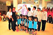 彰市兒童閱覽室落成啟用　市長親自說故事