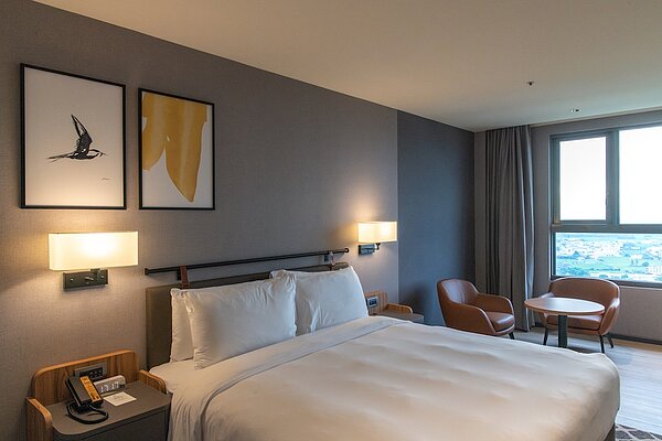 「嘉義福容voco酒店」是洲際酒店旗下全台第一家定位於高端系列的軟性酒店品牌「voco」。圖/麗寶集團提供