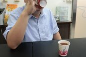 含糖紅茶當水喝　壯男36歲糖尿病