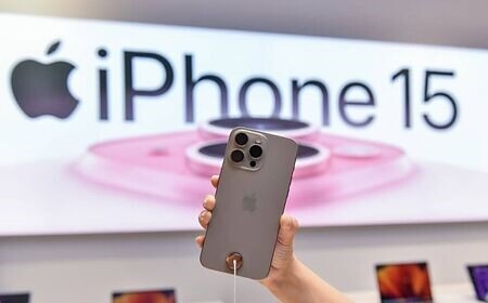 為了擺脫iPhone去年底今年初的銷售頹勢，蘋果決定在大陸「618」電商促銷活動中加大iPhone 15降價幅度。圖∕本報資料照片