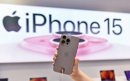 為了擺脫iPhone去年底今年初的銷售頹勢,蘋果決定在大陸「618」電商促銷活動中加大iPhone 15降價幅度。圖∕本報資料照片