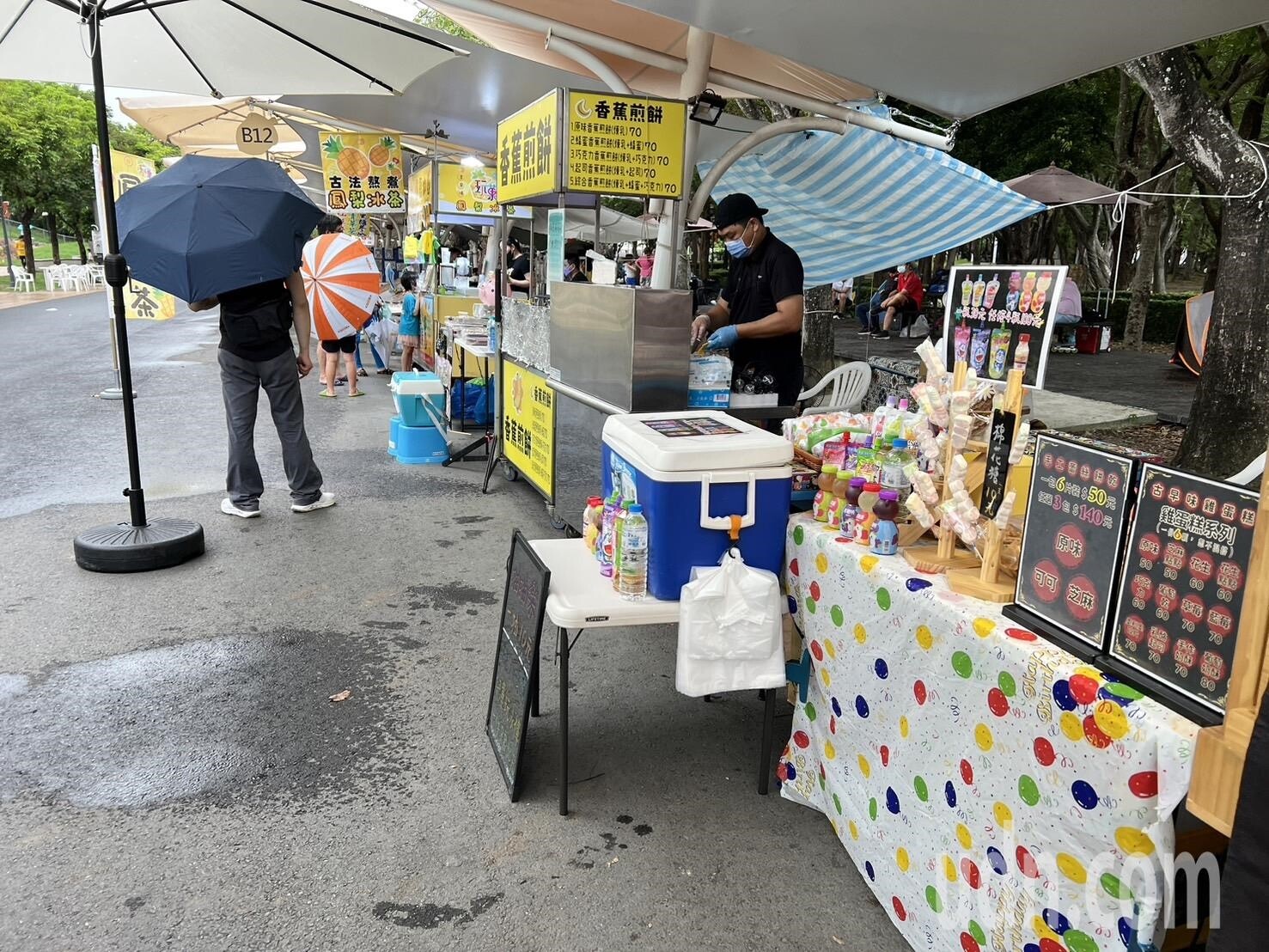 外傳環境部市場、夜市試辦禁限用塑膠袋計畫需付費取得塑膠袋，環境部澄清未要求付費，試辦內容6月將公布。記者陳雅玲／攝影 