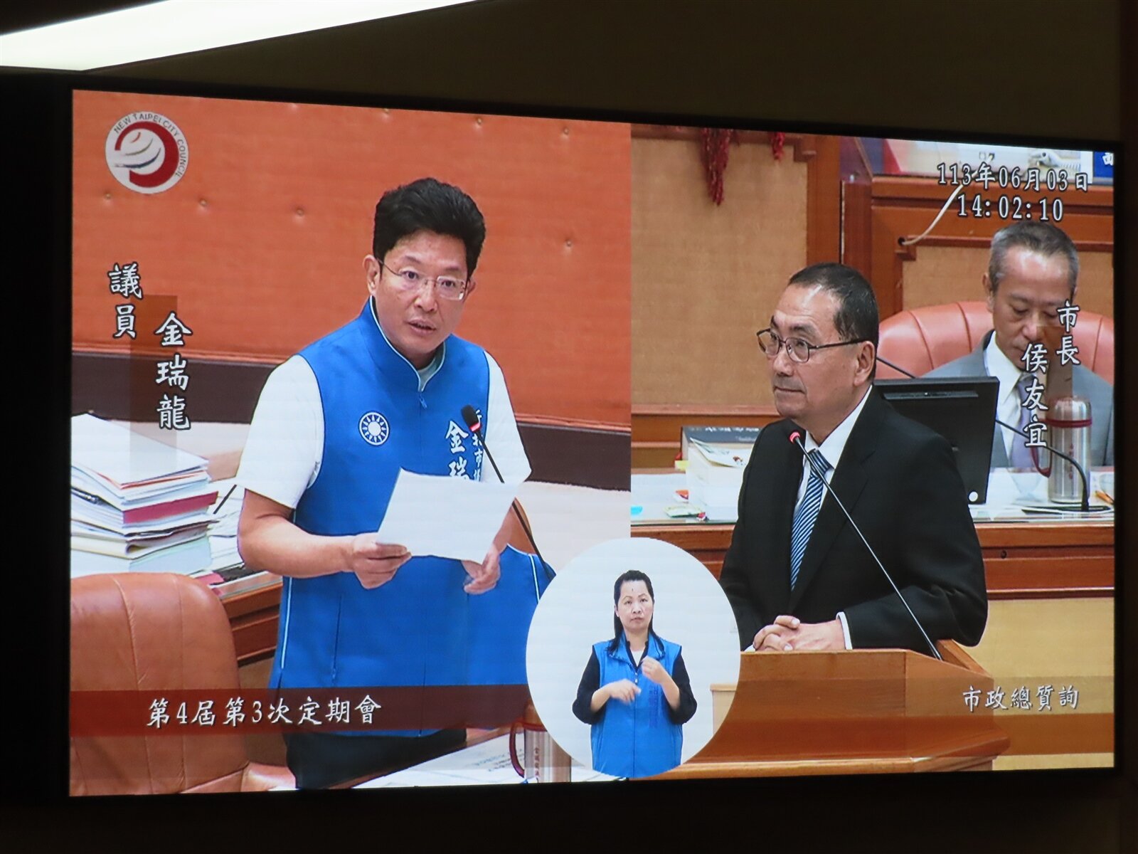 新北市議員金瑞龍關心新北超高大樓救災策略。記者葉德正/攝影