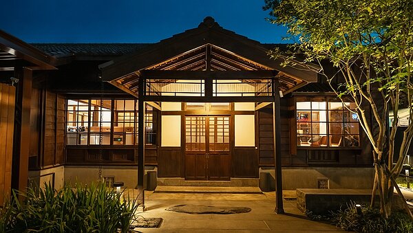 「錦町日式宿舍群—杭州南路2段67號」(樂埔町)修復及再利用工程耗時約半年時間,於6月1日再次對外開放營業。圖/台北市政府提供