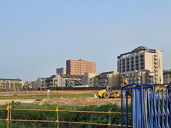 房市外溢太強!桃園超外圍區「最夯土地」曝光 除了房市買氣熱、外溢效應強,大園與觀音近年的土地交易也很熱絡,尤其以500坪以上的建地最受歡迎。圖/好房網News記者林和謙/攝