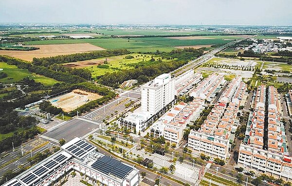 嘉義縣擴大縣治公辦市地重劃案,兩區同時開發中,其中第1開發區範圍為博學路以東、高鐵大道以西、故宮大道以南、縣道168線以北,比鄰嘉義科學園區基地。圖/嘉義縣政府提供、呂妍庭嘉義傳真