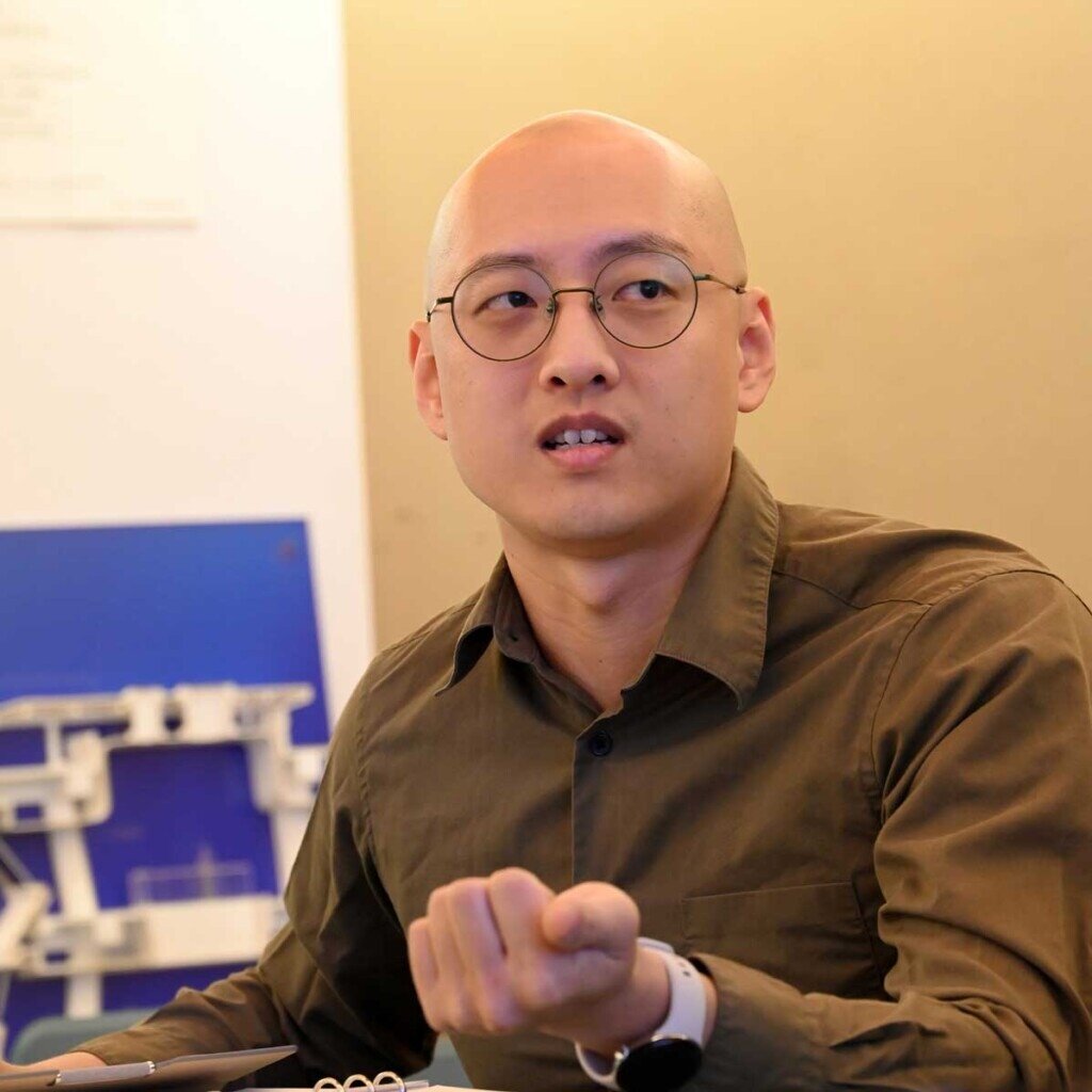 張羣培分享事務所透過定期舉辦交通減碳日,實際達成通勤產生的碳排量。