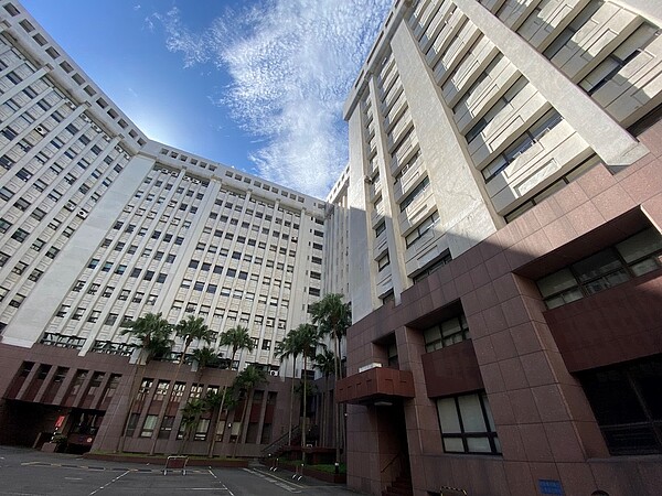 台塑敦北大樓「都更後市值1000億」 中工得標工程造價近220億 敦北台塑大樓。圖/中工提供
