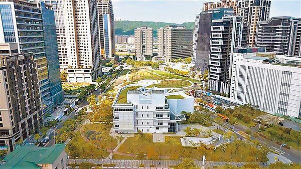 新北市長侯友宜7日承諾,國家電影及視聽文化中心二期招標時,會與文化部協商開國際標。(新北市新聞局提供/柯毓庭新北傳真)