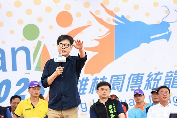 高雄捷運林園延伸線完成發包 建設到位帶動觀光 高雄市長陳其邁細數林園相關建設,允諾市府積極推動,提供鄉親更好的生活。圖/高雄市政府提供