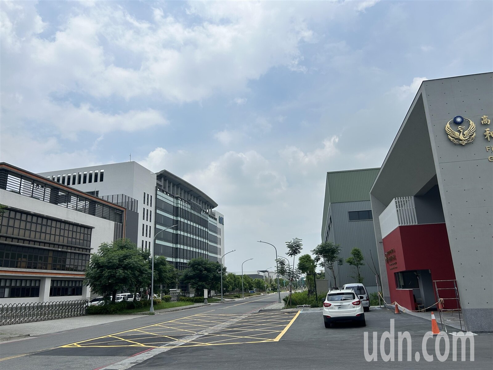 高雄大寮和發產業園區已有96家廠商投資進駐，進駐率近100%，消防分隊預計年底啟用，但公共運輸不便。記者徐白櫻／攝影 