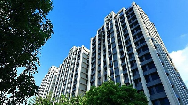 在高雄房市熱落、市場剛性需求支撐下,永信建對今年營運審慎樂觀。圖為永信建的建案「謙樂」。圖/業者提供
