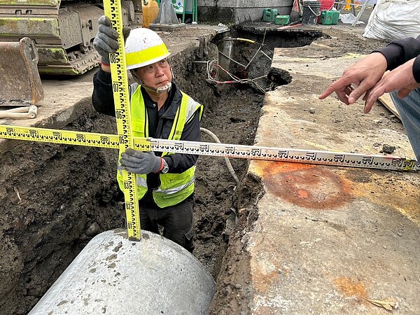 水利局於今年完成三泰路排水改善工程，讓輔仁大學大雨來時不必擔心因校內排水而淹水。圖／新北市政府提供