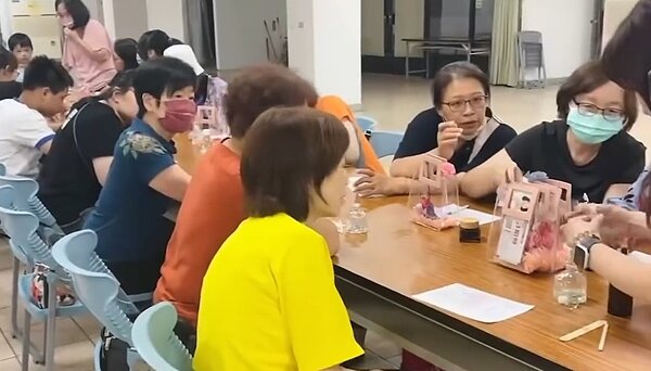 中興里-香氛擴香瓶DIY