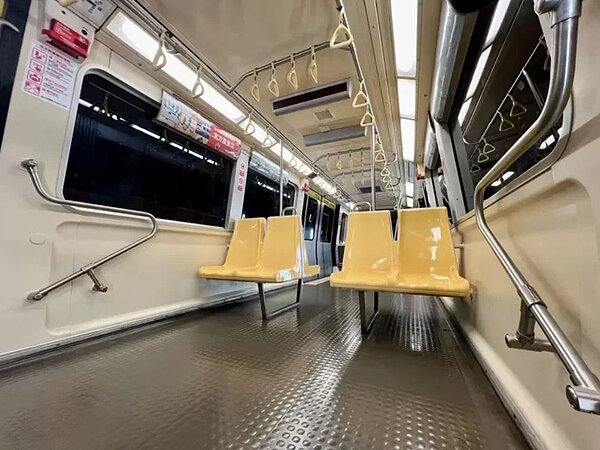 北捷說,預計2025年中完成文湖線25列馬特拉的列車改裝。圖/台北捷運公司提供