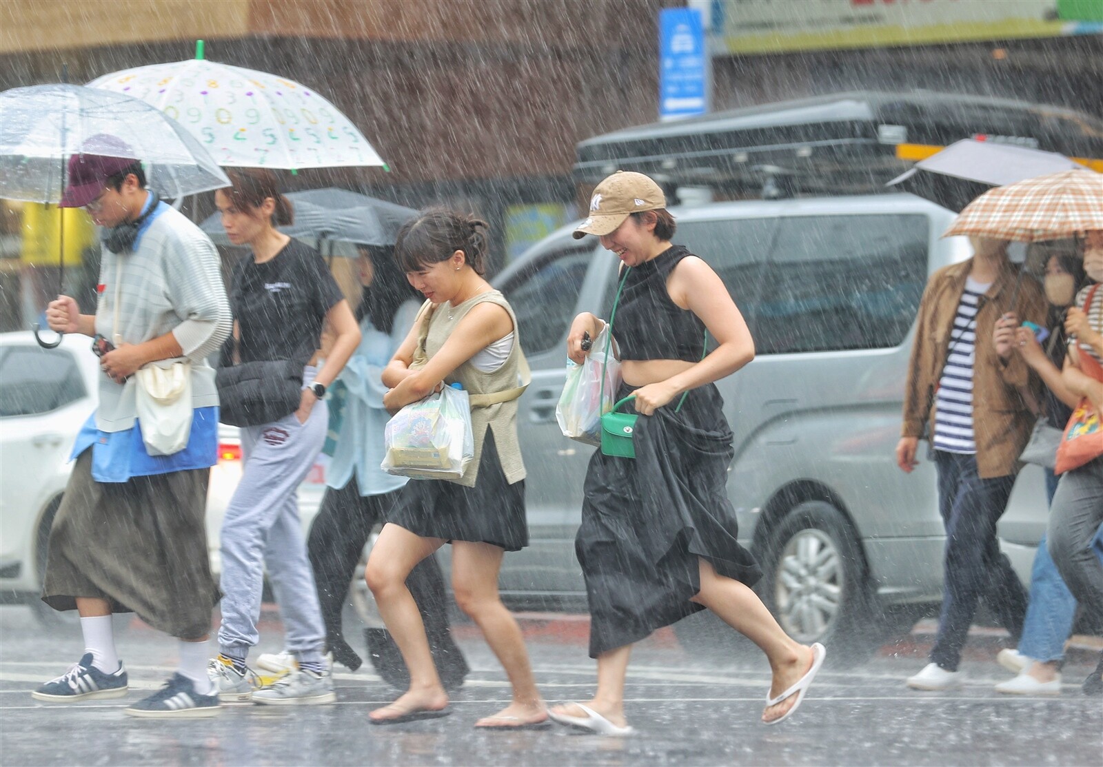 中央氣象署上午針對基隆北海岸發布大雨特報。本報資料照片 
