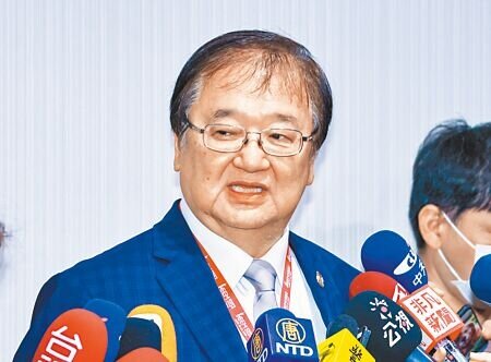 衛福部長邱泰源20日出席第23屆國際急診醫學會議。(羅永銘攝)