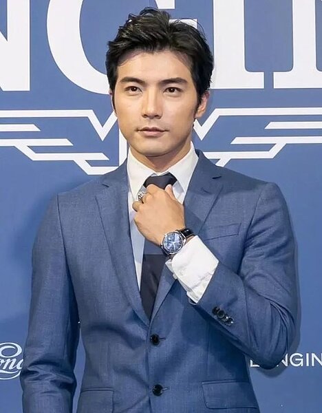 賀軍翔新戲確定遭換角。圖/摘自微博