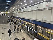 北捷驚傳男子一身酒味、腰間插手槍進站　嚇壞乘客遭逮