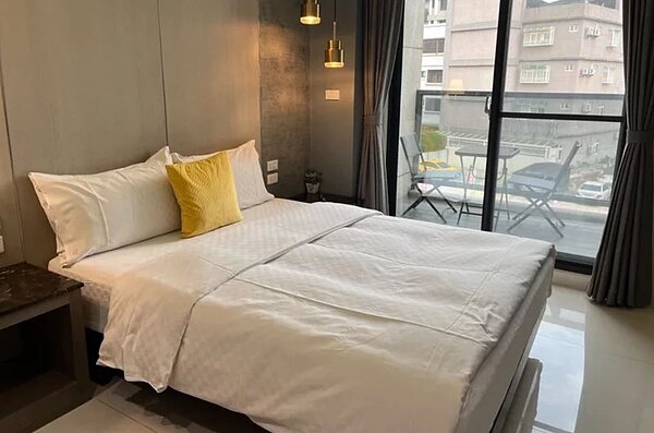 403強震後,花蓮旅宿住房率持續低迷,21日又遇上台鐵事故,讓遊客更卻步,即使觀光署推出「不分平假日皆補助1000元」誘因,但暑假目前住房率僅1成5。記者王思慧/攝影