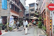 汽機車止步！坪林老街啟動周末封街徒步區　盼吸人潮打造商圈新風貌