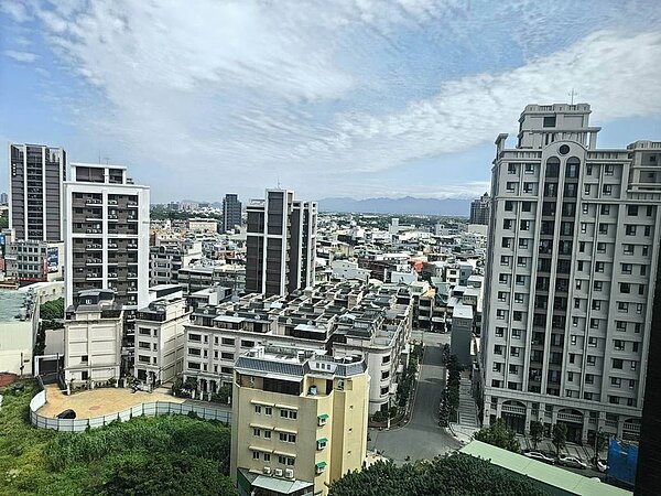 新青安房貸炒熱了房市?一家公股行庫董事長直言,新青安僅是所有房市中的一小部分,並非全部,很多人購屋並非「炒房」。示意圖。圖/聯合報系資料照片