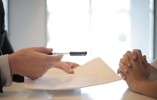 死亡前兩年贈與,併入遺產。示意圖。 聯合報系資料照