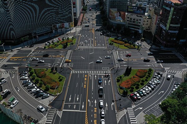 中華五福圓環改造後。圖／工程處提供