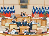 新北違停拖吊費　議會裁定凍漲