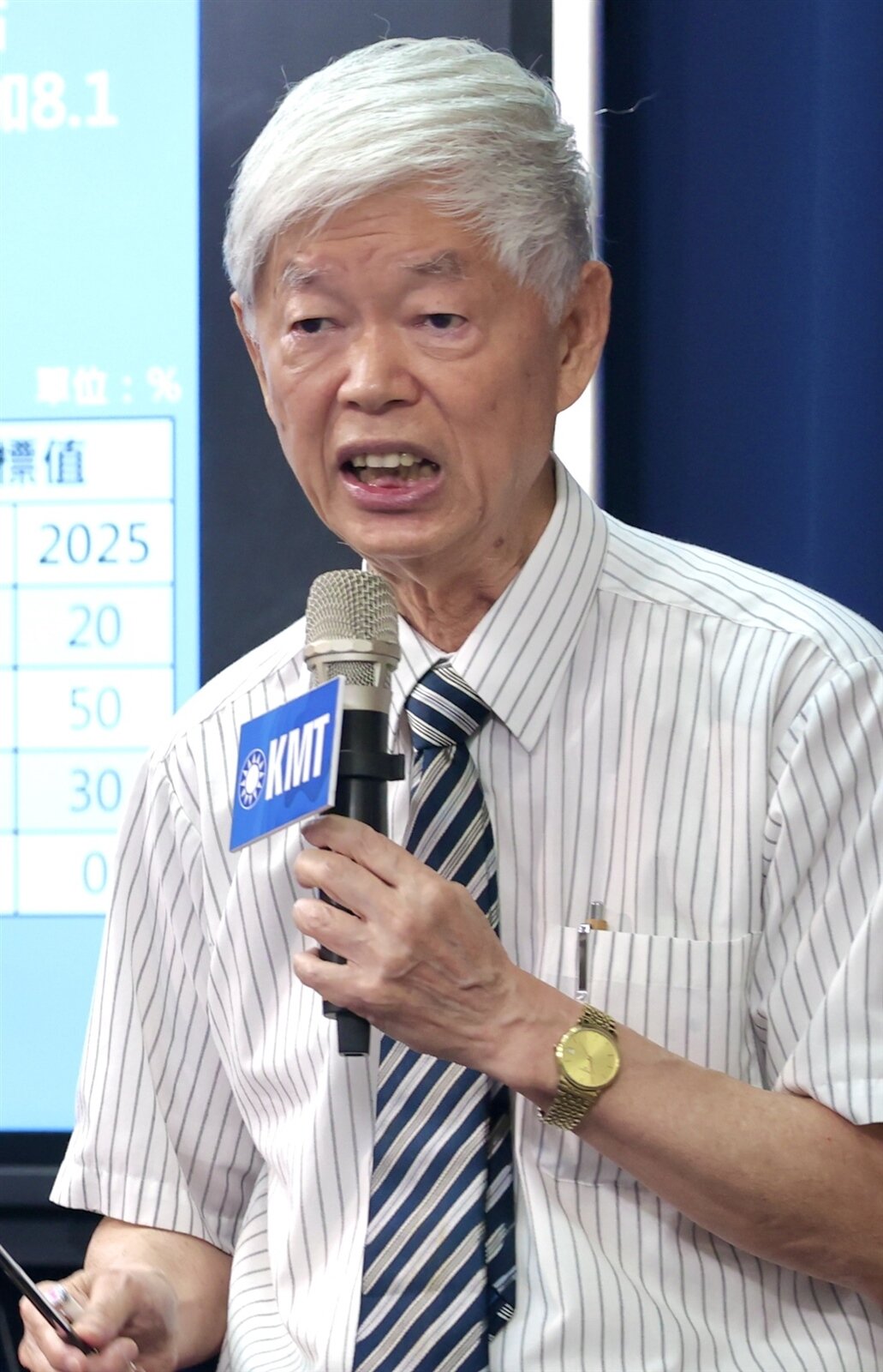 中央大學管理講座教授梁啟源也針對我國的能源安全提出五大隱憂,並預期今年夜間備用容量率僅約-0.2%,將有限電危機。圖為中央大學教授梁啟源。聯合報資料照。記者林俊良/攝影