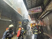 2透天厝火警　1喪命2死裡逃生