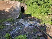 巨石砸毀鋼軌　台鐵38處阻隔設備進度曝光　最快明年6月完成