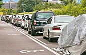 路邊久占車位　台中祭連停7天拖吊