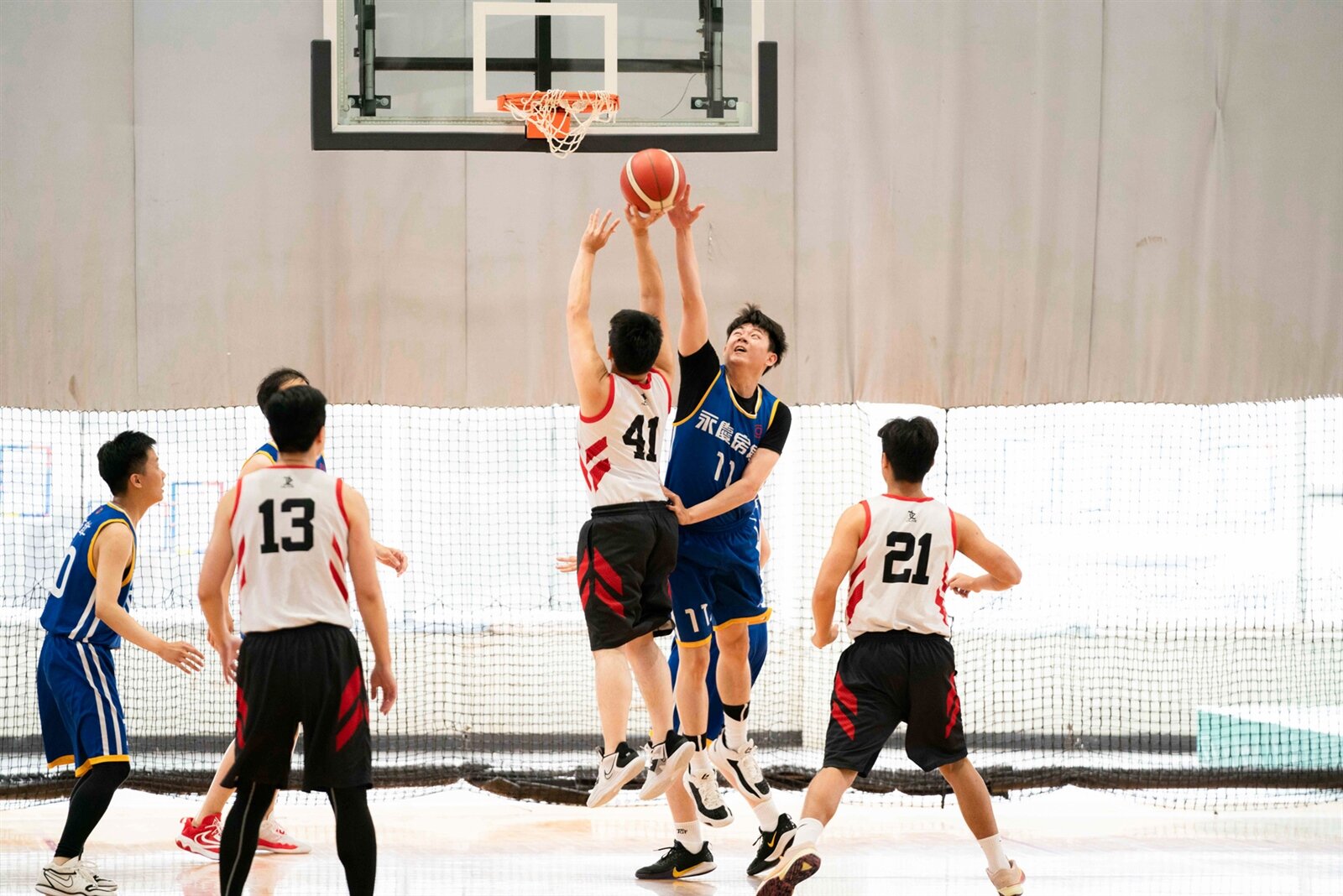 倡運動風氣、打造健康職場是永慶的目標之一,年年創造「破千」人次齊運動的活力職場文化。圖/永慶房產集團提供