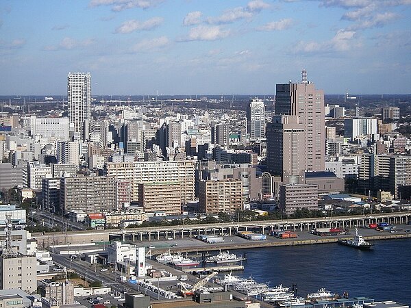 日本千葉縣一名77歲的老翁疑似用電線勒死40多歲的兒子後，主動打電話自首，目前老翁以涉嫌謀殺罪被帶回偵詢。情境示意圖。圖／維基百科