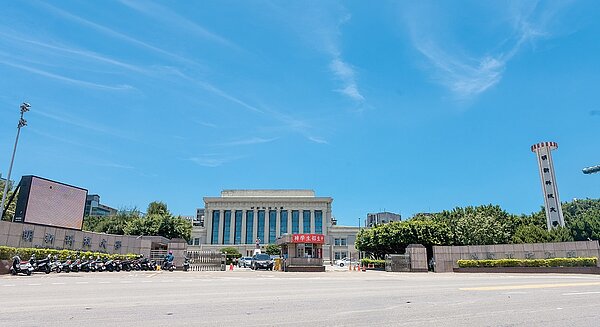 明新重劃區就像「進階版三峽北大特區」，明新科大帶來學生族群的消費與居住需要，加上區域居住人口增多，可趁早卡位金店面搶商機。圖／寶佳「學知苑」提供