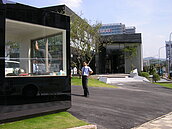 南港預售案　首見每坪百萬