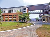 預計105年 招收國中部　中科實中新校舍　鑽石級綠建築