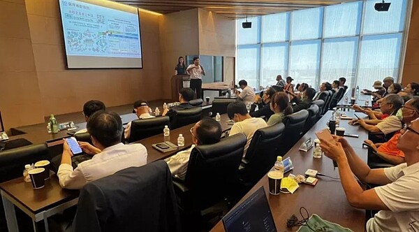 高雄8大商圈聯合舉辦商圈永續發展暨減塑專題論壇分享會,邀產官學界探討商圈如何因應節能減碳等挑戰,也凝聚減塑共識。記者王昭月/翻攝