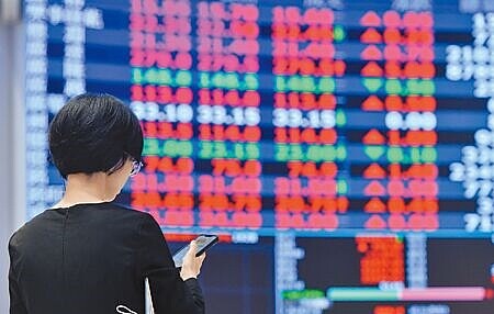台灣股房熱絡,3000萬資產戶較去年同期大增20%。圖為股市示意圖。(本報資料照片)