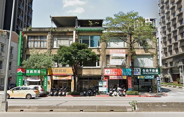 房仲業推出保底月薪5萬很吸引人,但不少過來人分享賺不賺錢要看「個性」。圖/截自Google Map