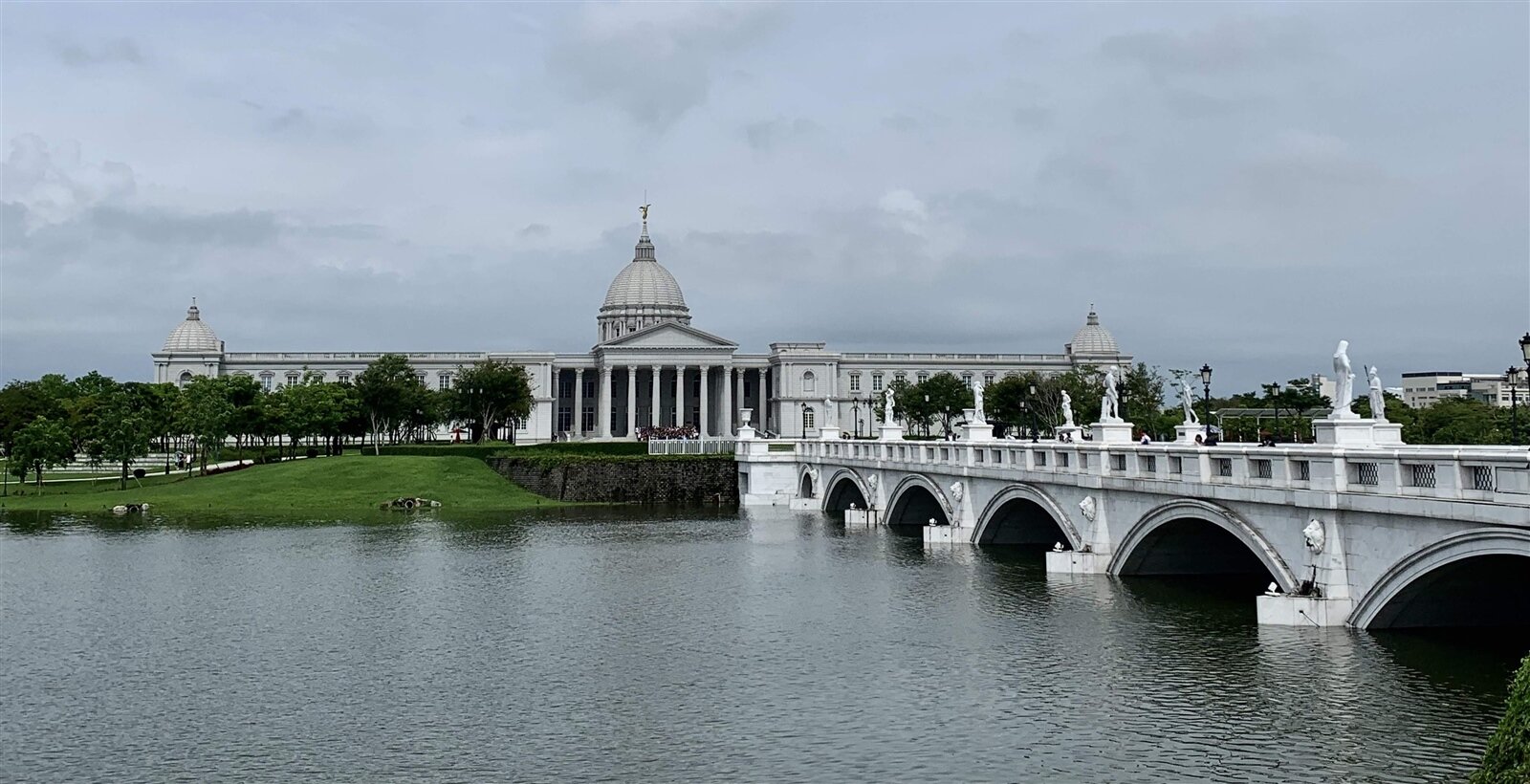 高雄捷運北延到奇美博物館?台南市交通局說要經過協商。記者吳淑玲/攝影