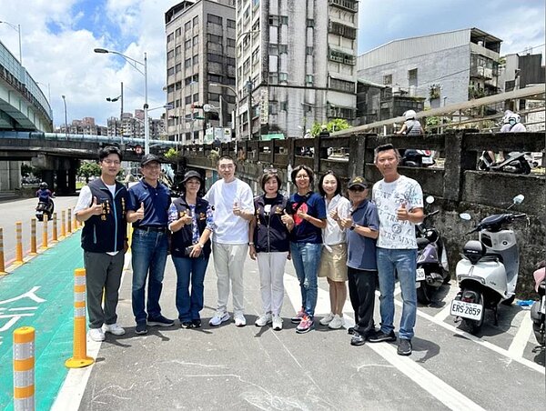 基隆城際轉運站周邊近日增470機車停車格,方便通勤民眾停放。圖/交通處提供