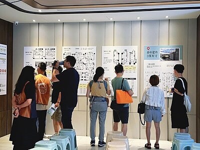 南屯建功2號、3號好宅吸引百位民眾參觀。圖／台中市住宅提供