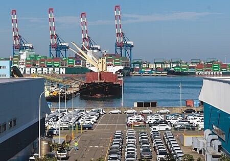 台經院25日發布今(2024)年經濟成長率預測3.85%,為今年來第二度上修。圖∕本報資料照片