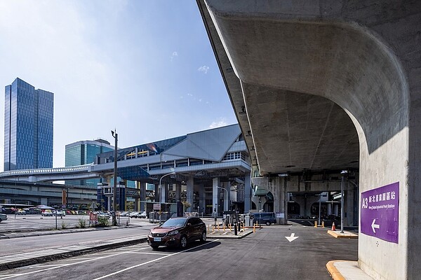 新北產業園區站未來還有北環段與溪北客運轉運站建設利多。圖／現場提供