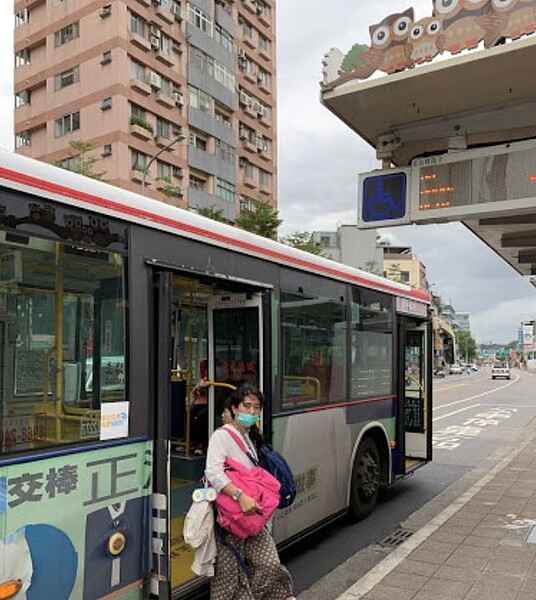 南港區 「南港輪胎」站（往東）暫時取消停靠。圖／翻攝自Google maps