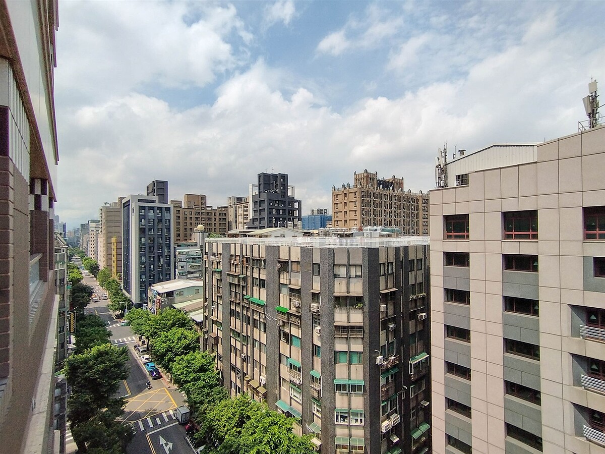 永慶房產集團統計雙北總價1200萬元以下熱門購屋路段,台北市由林森北路拿下第一;新北市熱門路段則集中於淡水區。房市示意圖/永慶房產集團提供